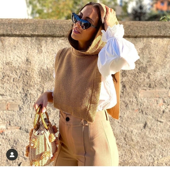 🎈RESTOCK! Zara knit vest with slits - Picture 3 of 16